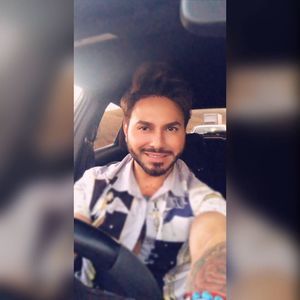 Meet your Posher, Adrian